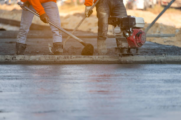 Best Concrete Patio Contractor  in Lynnville, IN